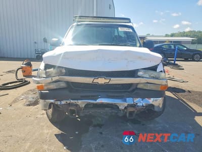 Piąte zdjęcie samochodu w środku: 2002 CHEVROLET SILVERADO C2500 HEAVY DUTY VIN:1GCHC24U32Z259888 - miniatura
