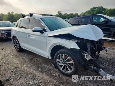 Czwarte zdjęcie samochodu z boku: 2022 AUDI Q5 PREMIUM 45 VIN:WA1GAAFY6N2048154 - miniatura