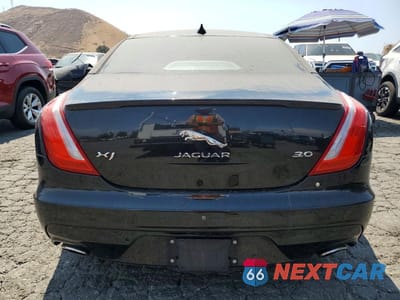 Zdjęcie 6 z 12 samochodu: 2016 JAGUAR XJ VIN:SAJWA1C74G8W03018 - miniatura