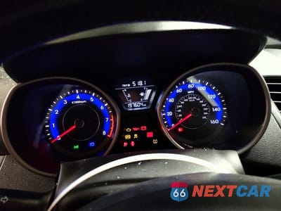 Zdjęcie 9 z 12 samochodu: 2015 HYUNDAI ELANTRA LIMITED VIN:KMHDH4AE1FU258343 - miniatura