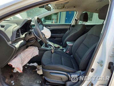 Zdjęcie 7 z 12 samochodu: 2020 HYUNDAI ELANTRA SEL VIN:5NPD84LFXLH585405 - miniatura