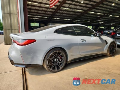Trzecie zdjęcie samochodu z tyłu: 2022 BMW M4 COMPETITION VIN:WBS33AZ0XNCH99378 - miniatura