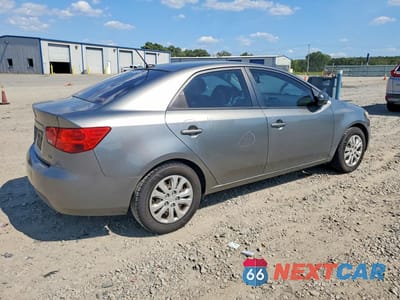 Trzecie zdjęcie samochodu z tyłu: 2012 KIA FORTE EX VIN:KNAFU4A27C5597903 - miniatura