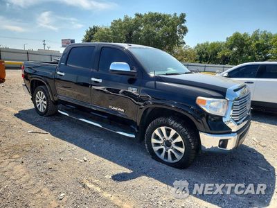 Czwarte zdjęcie samochodu z boku: 2017 TOYOTA TUNDRA CREWMAX LIMITED VIN:5TFHW5F18HX671045 - miniatura