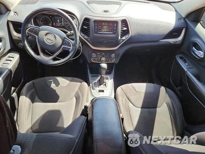 Zdjęcie 8 z 13 samochodu: 2015 JEEP CHEROKEE VIN:1C4PJLCB3FW643345 - miniatura