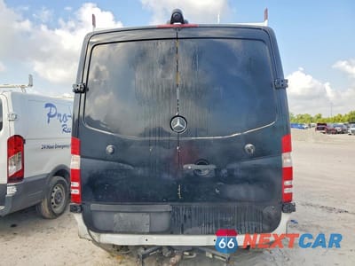 Zdjęcie 6 z 14 samochodu: 2017 MERCEDES-BENZ SPRINTER 2500 VIN:WD3PE7CD1HP538713 - miniatura