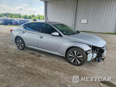 Czwarte zdjęcie samochodu z boku: 2019 NISSAN ALTIMA SV VIN:1N4BL4DV9KC151438 - miniatura