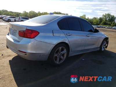 Trzecie zdjęcie samochodu z tyłu: 2014 BMW 328 XI SULEV VIN:WBA3B5C57EP541893 - miniatura