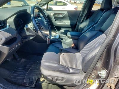 Zdjęcie 7 z 13 samochodu: 2019 TOYOTA RAV4 XSE VIN:JTMEWRFV7KJ019167 - miniatura