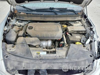 Zdjęcie 12 z 13 samochodu: 2015 JEEP CHEROKEE LATITUDE VIN:1C4PJLCB8FW642577 - miniatura