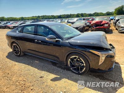 Czwarte zdjęcie samochodu z boku: 2025 KIA K4 GT LINE VIN:3KPFW4DEXSE063655 - miniatura