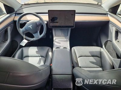 Zdjęcie 8 z 13 samochodu: 2023 TESLA MODEL Y VIN:7SAYGDEE7PA205434 - miniatura