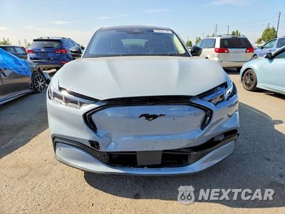 Piąte zdjęcie samochodu w środku: 2025 FORD MUSTANG MACH-E PREMIUM VIN:3FMTK3R70SMA40163 - miniatura
