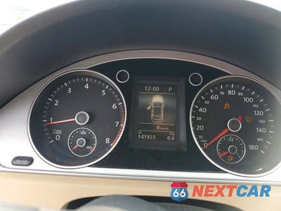 Zdjęcie 9 z 12 samochodu: 2013 VOLKSWAGEN CC SPORT VIN:WVWBN7ANXDE516078 - miniatura