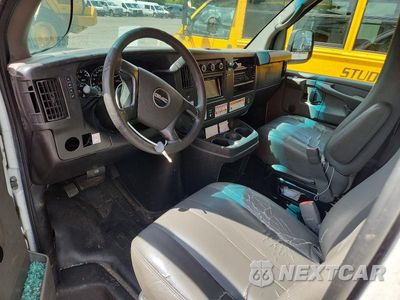 Zdjęcie 8 z 13 samochodu: 2012 GMC SAVANA REFRIGERATED BOX TRUCK VIN:1GDY72CA7C1907790 - miniatura