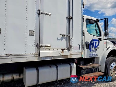 Zdjęcie 11 z 13 samochodu: 2013 FREIGHTLINER M2 106 MEDIUM DUTY VIN:3ALACYBS1DDFG6273 - miniatura