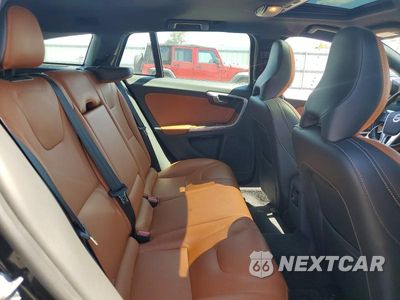 Zdjęcie 10 z 12 samochodu: 2017 VOLVO V60 T5 PREMIER VIN:YV140MEK9H1370981 - miniatura