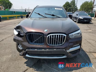 Piąte zdjęcie samochodu w środku: 2019 BMW X3 XDRIVE30I VIN:5UXTR9C53KLD97060 - miniatura