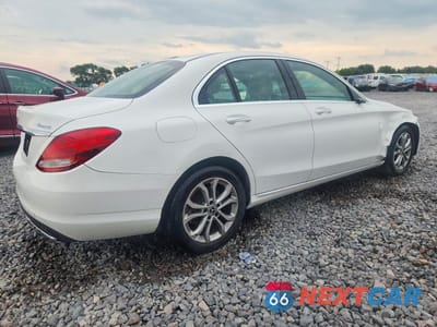 Trzecie zdjęcie samochodu z tyłu: 2018 MERCEDES-BENZ C 300 4MATIC VIN:55SWF4KB9JU241992 - miniatura