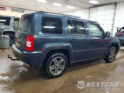 Trzecie zdjęcie samochodu z tyłu: 2008 JEEP PATRIOT SPORT VIN:1J8FT28W88D728037 - miniatura