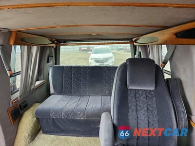 Zdjęcie 10 z 13 samochodu: 1997 CHEVROLET ASTRO VIN:1GBDM19W4VB171711 - miniatura