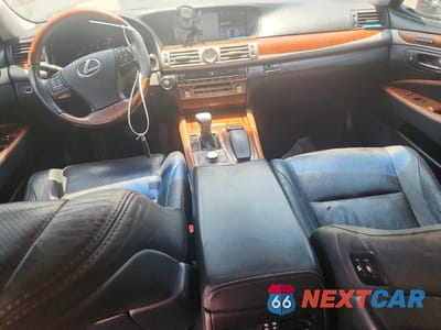 Zdjęcie 8 z 12 samochodu: 2013 LEXUS LS 460 BASE VIN:JTHCL5EF6D5018511 - miniatura