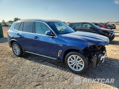 Czwarte zdjęcie samochodu z boku: 2023 BMW X5 XDRIVE45E VIN:5UXTA6C03P9R06429 - miniatura