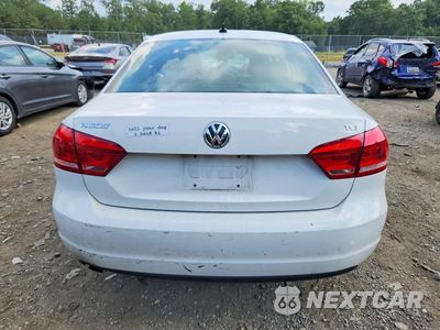 Zdjęcie 6 z 12 samochodu: 2015 VOLKSWAGEN PASSAT S VIN:1VWAT7A39FC099466 - miniatura