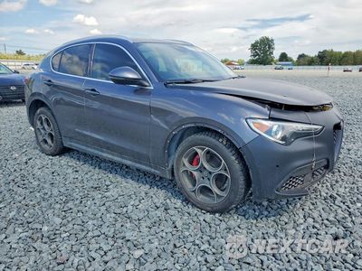Czwarte zdjęcie samochodu z boku: 2018 ALFA ROMEO STELVIO VIN:ZASFAKANXJ7B83288 - miniatura