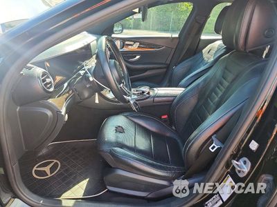 Zdjęcie 7 z 12 samochodu: 2019 MERCEDES-BENZ E 300 4MATIC VIN:WDDZF4KB6KA534201 - miniatura