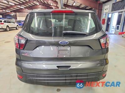 Zdjęcie 6 z 13 samochodu: 2018 FORD ESCAPE S VIN:1FMCU0F7XJUA18842 - miniatura