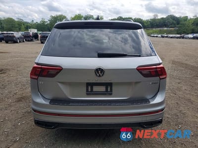 Zdjęcie 6 z 13 samochodu: 2022 VOLKSWAGEN TIGUAN SE R-LINE BLACK VIN:3VV8B7AX2NM146827 - miniatura