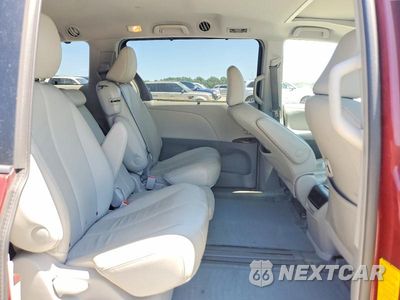 Zdjęcie 10 z 12 samochodu: 2014 TOYOTA SIENNA XLE 8-PASSENGER VIN:5TDYK3DC2ES505786 - miniatura