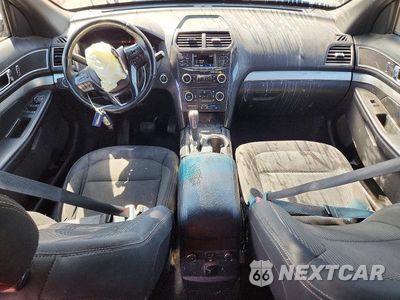 Zdjęcie 8 z 13 samochodu: 2017 FORD EXPLORER XLT VIN:1FM5K8D88HGD43555 - miniatura