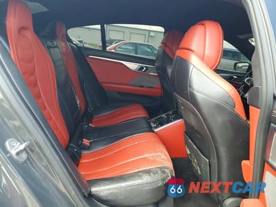 Zdjęcie 10 z 12 samochodu: 2022 BMW M850XI VIN:WBAGV8C09NCH81908 - miniatura