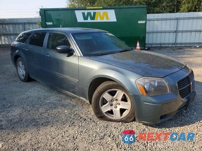 Czwarte zdjęcie samochodu z boku: 2005 DODGE MAGNUM SXT VIN:2D4FV48V45H547040 - miniatura