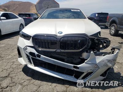 Piąte zdjęcie samochodu w środku: 2025 BMW I5 XDRIVE 40 VIN:WBY13HG01SCU61966 - miniatura
