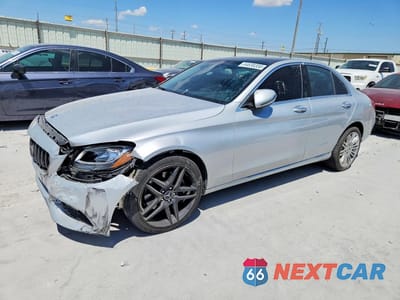 2017 MERCEDES-BENZ C 300 4MATIC 55SWF4KB3HU227922 - główne zdjęcie licytacji z USA - miniatura
