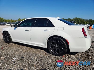 Drugie zdjęcie samochodu z przodu: 2020 CHRYSLER 300 S VIN:2C3CCABTXLH178455 - miniatura