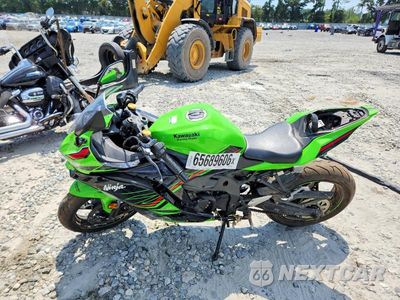 Trzecie zdjęcie samochodu z tyłu: 2024 KAWASAKI ZX400 S VIN:ML5ZXCS16RDA19780 - miniatura
