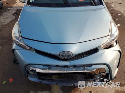 Zdjęcie 11 z 12 samochodu: 2015 TOYOTA PRIUS V FIVE VIN:JTDZN3EU3FJ026021 - miniatura