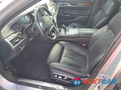 Zdjęcie 7 z 12 samochodu: 2016 BMW 750 XI VIN:WBA7F2C56GG416813 - miniatura
