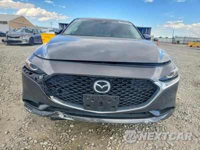 Piąte zdjęcie samochodu w środku: 2021 MAZDA 3 PREFERRED VIN:JM1BPACL3M1301927 - miniatura