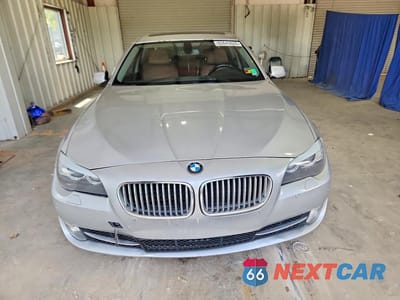 Piąte zdjęcie samochodu w środku: 2011 BMW 5 SERIES XI VIN:WBAFU9C55BC785351 - miniatura