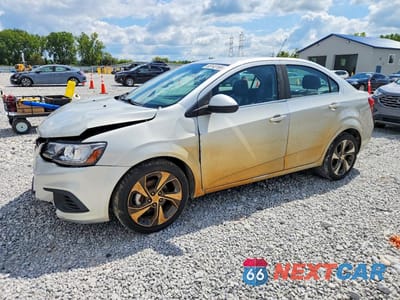 2020 CHEVROLET SONIC PREMIER 1G1JF5SB3L4111470 - główne zdjęcie licytacji z USA - miniatura