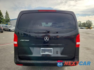 Zdjęcie 6 z 13 samochodu: 2018 MERCEDES-BENZ METRIS VIN:WD4PG2EE4J3479698 - miniatura