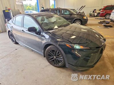 Czwarte zdjęcie samochodu z boku: 2025 TOYOTA CAMRY SE VIN:4T1DAACK0SU040331 - miniatura