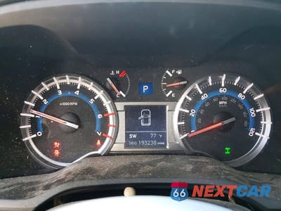 Zdjęcie 9 z 13 samochodu: 2019 TOYOTA 4RUNNER SR5 VIN:JTEBU5JR9K5645416 - miniatura