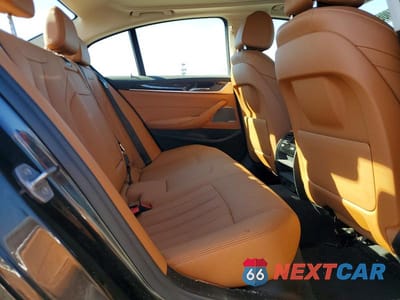 Zdjęcie 10 z 12 samochodu: 2022 BMW 530XE VIN:WBA33AG08NCJ73056 - miniatura