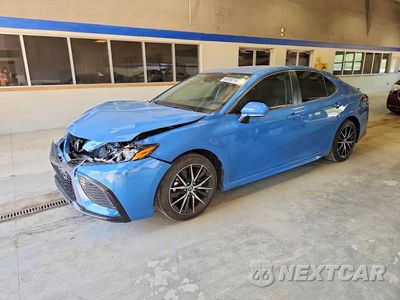 2023 TOYOTA CAMRY SE 4T1G11AK5PU144935 - główne zdjęcie licytacji z USA - miniatura